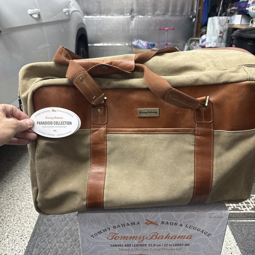 Tommy Bahama Leather & Canvas Rolling Duffel Bag Luggage Open Box NEW WITH‎ TAGS
